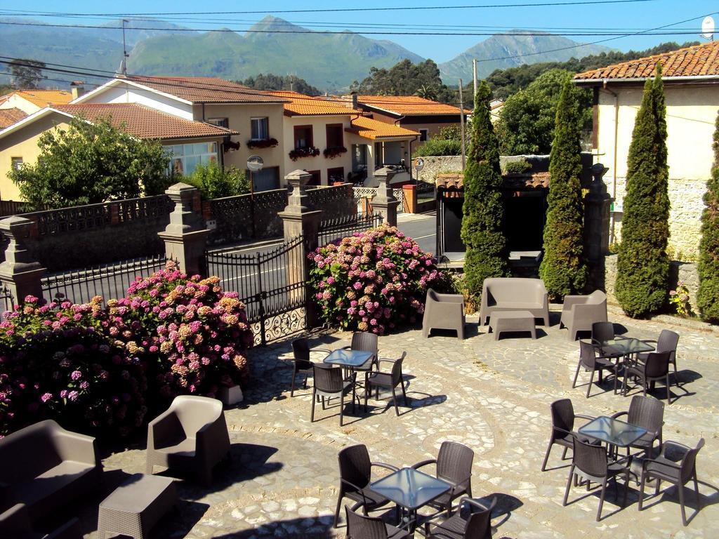 Hotel Y Apartamentos El Camin Po Exterior photo