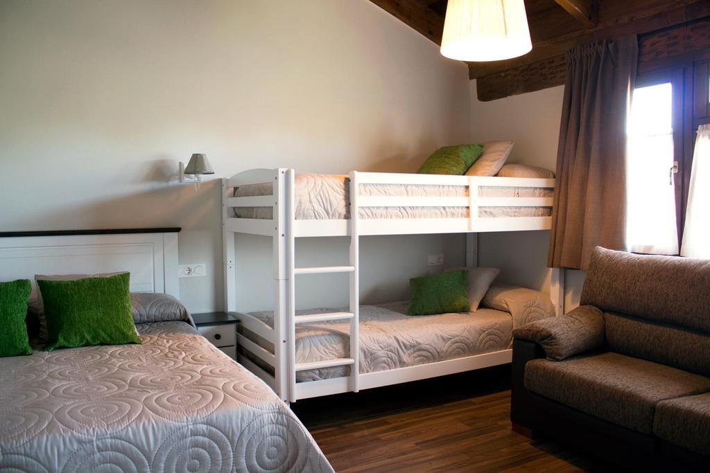 Hotel Y Apartamentos El Camin Po Room photo